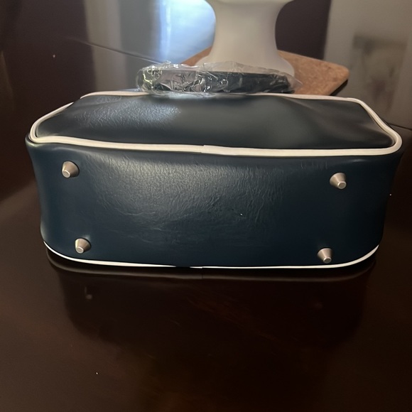 Pacsun Navy HandBag John Galt - Picture 9 of 9